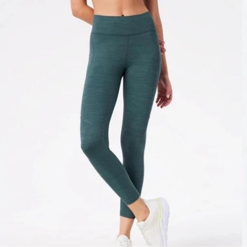 💚Outdoor Voices 7/8 Leggings in Evergreen